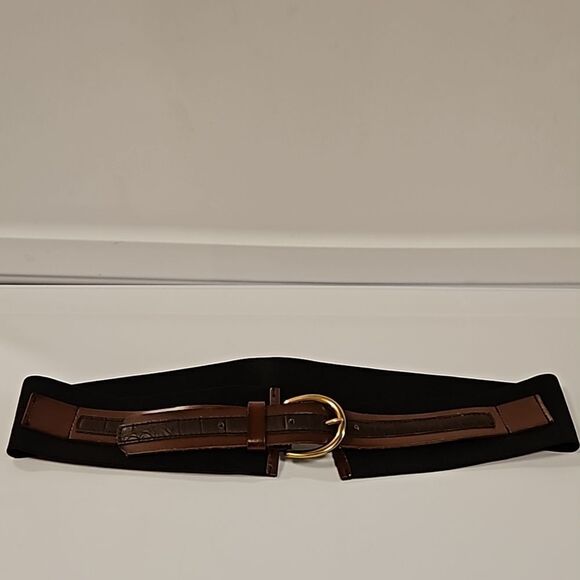 Elastic Black Belt with Brown Bonded Leather Gold Hardware - Picture 5 of 5